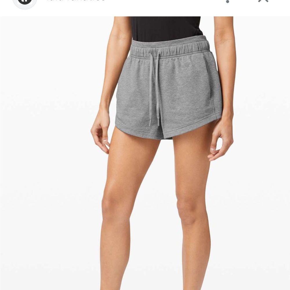 Lululemon inner glow shorts